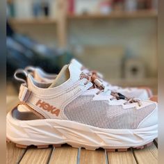 Height: 10.40 Oz Heel-To-Toe-Drop: 5.00 Mm Country Of Origin : Imported Brand : Hoka Color : Cerdar Hoka Shoes Woman Hoka, Platform Hoka, Beige Summer Beach Sneakers, Shoes Hoka, Hoka Shoes, Hiking Sandals, Women's Shoes Sandals, Shoes Sandals, Hiking