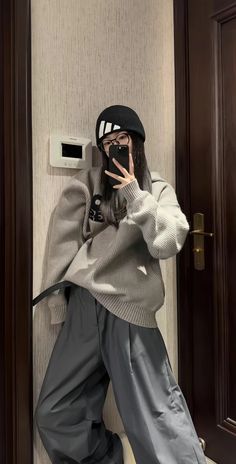 Baggy Outfit Ideas, Korean Outfit Street Styles, Aesthetic Fits, Tomboy Outfits, Tomboy Style Outfits, Girl Fits, Simple Trendy Outfits, Tomboy Fashion