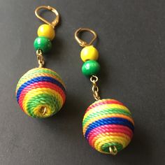 You can wear a rainbow! Cute and colourful ethnic dangle and drop earrings made of fabric, wood and gold chain Earrings Fabric, Recycled Earrings, Colourful Earrings, Gold Chain Earrings, Fabric Earrings, Ethnic Earrings, Colorful Earrings, Gold Wood, Chain Earrings