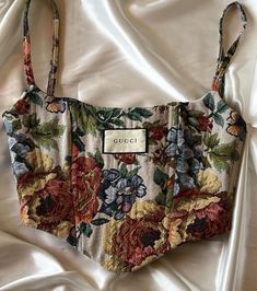 Gucci Corset, Corset Fashion, Looks Chic, Mode Vintage, Mode Inspiration, Dream Clothes, Amelie, 인테리어 디자인