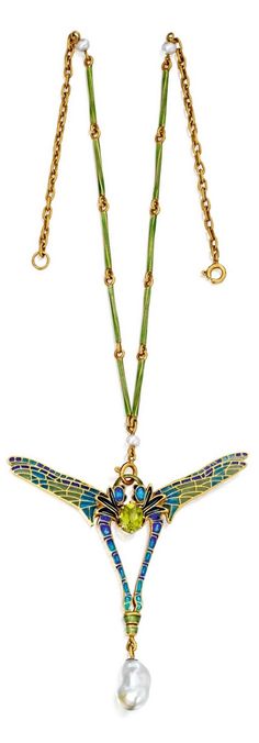 René Lalique - Art Nouveau 18K Gold/ Enamel/ Peridot/ Pearl Pendant-Necklace, c.1905. The baton-shaped links applied with light green enamel, with three small pearls, supporting a pendant designed as opposing dragonflies highlighted with blue and green enamel, centring an oval-shaped peridot and suspending a baroque pearl, signed Lalique; accompanied by a hat pin attachment, the pendant and pearl detaches for variety of wear. Dragonfly Necklaces, Art Nouveau Architecture, Peridot Jewelry, Dragonfly Necklace, Beautiful Bugs