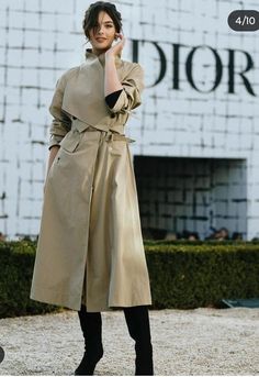 Dior Trench Coat, Work Attire Women, Brown Sequin Dresses, Fits Inspiration, Street Style Fall Winter, Trench Coat Outfit, Coat Trends