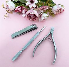 Nails Logo, Nail Quotes, Nail Logo, Feed Insta, Cuticle Nipper, Nail Cuticle, Great Nails, Luxury Makeup