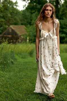 Starlight Babydoll Maxi Dress Soft Romantic Outfits, Elven Beauty, Billowy Dress, Romantic Feminine Style, Ethereal Romantic, White Maxi Dress Boho, Feminine Outfits, Ethereal Dress, Denim Maxi Dress