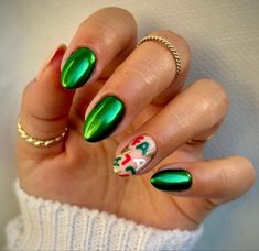 Christmas Nails Cute, Holiday Nails Christmas, Candy Cane Nails, Christmas Gel, Winter Nails Acrylic, Christmas Nails Easy, Nails Easy