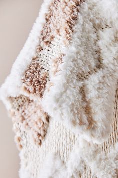 Snuggle up with this *heart*-warming blanket. Its faux fur details and double-knit construction add a cozy weight, making it the perfect companion for crisp days spent reading and movie marathons. Warming Blanket, Knit Throw, Knit Throw Blanket, Fall Color Palette, Movie Marathon, Knit Blanket, Heart Warming, Marathons, Fall Aesthetic