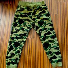 Questions? Leave A Comment Below! Size Large, Authentic Bape Sweatpants, Bape Pants Jeans, Bape Star Logo Pants, Camouflage Cotton Sweatpants For Streetwear, Bape Shoes Camo, Camo Sweatpants, Green Camo, Mens Pants, Camo