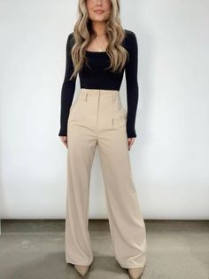 Khaki Dress Pants Outfit Women, Clean Girl Work Outfits, Interview Outfit Teenage Girl, Khaki Slacks Outfit Women, Fbla Outfits Business Attire, Bisness Style Women Casual, Work Looks For Women The Office, Bussines Women Outfits, Cute Professional Outfits Casual