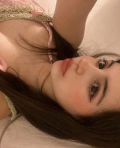 Mode Ulzzang, Soft Makeup Looks, Cute Makeup Looks, Selfie Ideas Instagram, Foto Ideas Instagram, Instagram Photo Inspiration, Cute Poses For Pictures, Cute Selfie Ideas, Pretty Selfies