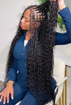 Boho French Curl Braids, Knotless With Curly Ends, Knotless Box Braids With Curls, Knotless Braids With Curls, Braids With Curly Ends, Braided Hairstyles For Black Women Cornrows, Big Box Braids Hairstyles, Hair Business, Box Braids Hairstyles For Black Women