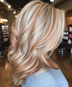 Fall 2024 Blonde Hair Trends, Blonde Hair With Copper Highlights, Blonde Hair With Copper Lowlights, Copper Pixie, Perfect Highlights, Natural Hair Fall, Copper Blonde Hair Color, Red And Blonde, Copper Blonde Hair