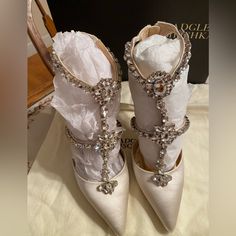 Gorgeous Brand New Never Worn Badgley Mischka Embellished, Ivory Satin Heels | Color: Cream With Dust Bag Blue Bridal Heels, Cinderella Slippers, Pineapple Cupcake, Disney Princess Shoes, White Shoes Heels, Bride Heels, Beach Bridal Dresses, Wedding Shoes Platform, Magic Shoes