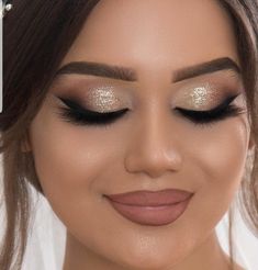 Makeup No Eyeliner, Summer Makeup Ideas, Quinceanera Makeup, Maquillage Yeux Cut Crease