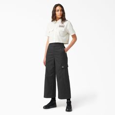 Women's Twill Cropped Cargo Pants - Dickies US, Stonewashed Black 6 Dickies Outfit Women, Dickies Pants Outfits Women, Utility Outfit, Dickies Outfit, Dickies Cargo Pants, Uniform Style, Cropped Cargo Pants, Dickies Women, Wardrobe Pieces