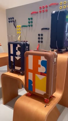 Hermes Suitcase, Leather Suitcase, Art Toys Design, Hermes Bags, Only Fashion, Travel Essentials, Art Toy, Luggage Bags, Toys