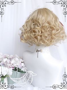 This price is for a wig only.  Bnags length: 11cm  Hair length: 22cm Cute Wigs, Short Wavy Wig, Outfit References, Jane Doe, Gold Shorts, Wavy Wig, Jelly Bean, Short Wavy, Hair Length