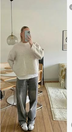 Looks Adidas, Adrette Outfits, Look Adidas, Looks Pinterest, Skandinavian Fashion, Uni Outfits, Autumn Fits, Neue Outfits, Stockholm Style