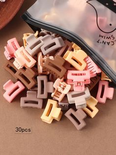 Multicolorido  Collar  Plástico  Garra de cabelo pequena Embellished Kawaii Hair Accessories, Thread Bangles Design, Hair Tie Accessories, Cute Quick Hairstyles, Small Business Planner, Kawaii Hairstyles, Hair Accessories Collection