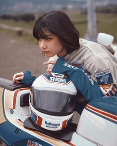 Women Bike, Vintage Motorcycle Posters, Biker Aesthetic, Japan Aesthetic, Cool Poses