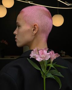 Shaved Head Styles, Short Platinum Blonde Hair, Shaved Hair Designs, Hair Dye Ideas, Brown Hair Dye, Bald Hair