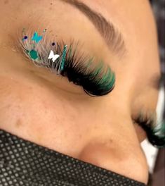 Eyelash Extensions With Decals, Decal Lash Extensions, Lash Inspo Eyelash Extensions Color, Lashes With Decals, Eye Lashes Wallpaper, Lash Sets With Color, Green Lashes Extensions, Colored Lash Extensions Ideas, Gem Lashes