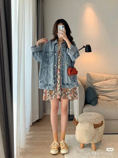 Korea Spring Fashion, Dress Styling Ideas, Teenager Dress, Dress Styling, Korean Anime, Korean Outfit Street Styles, Girls Dress Outfits, Korean Girl Fashion