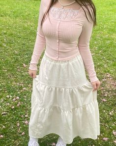 Modest Outfits Dresses, Softgirl Outfits, How To Dress Well, Modest Girly Outfits, Neat Casual Outfits, Modest Casual Outfits, Classy Winter Outfits, Modesty Outfits, Long Skirt Outfits