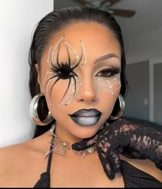 Halloween Spider Makeup, Beautiful Halloween Makeup, Spider Makeup, Maquillage Yeux Cut Crease, Halloween Make-up Looks