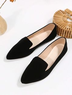 Style:Elegant \nStyle:Cool \nStyle:Preppy \nPattern Type:Plain \nToe:Point Toe \nColor:Black \nSize Fit:True To Size \nUpper Material:Fabric \nLining Material:PU Leather \nInsole Material:PU Leather \nOutsole Material:Rubber \n Black Shoes For Women Classy, Formal Shoes Women Flats, Feminine Loafers, Flat Dress Shoes For Women, Elegant Flat Shoes, Black Wedge Flip Flops, Elegant Shoes Flat, Reception Shoes, Black Flat Shoes