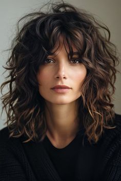 Wavy Shag Short Hair, Medium Shag Haircuts Curly, Medium Length Shag Wavy Hair, Curl Shag Haircut, Shoulder Length Shag Curly, Modified Shag Haircut For Women, Irish Hair Texture, Modern Shag Haircuts Shoulder Length, Medium Shag Haircuts With Bangs Fine Hair Shoulder Length