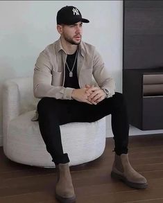 Buckle Outfits Mens, Mens Trending Outfits, Black Pants Outfits, Mens Winter Fashion Outfits, Black Men Street Fashion