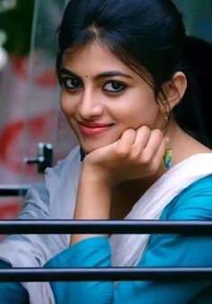 Kayal Anandhi Hd Wallpaper, Anandhi Cute Photos, Anandhi Kayal, Kayal Anandhi, Feeling Photos, Love Feeling Photos, Status Photo, Attractive Eyes, Love Feeling