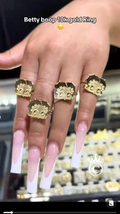 Gold Rings Aesthetic, Gold Nugget Jewelry, Custom Gold Jewelry, La Jewelry, Xoxo Jewelry, Crystal Jewelry Necklaces, Dope Jewelry Accessories, Expensive Jewelry Luxury, Body Jewelry Piercing