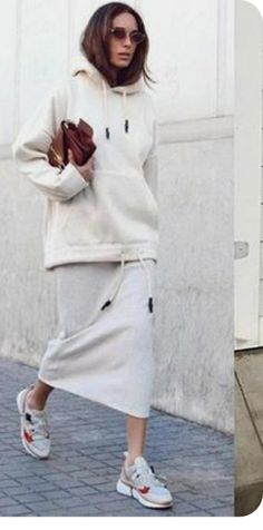 Look Boho Chic, Elegante Casual, Looks Street Style, Sporty Outfits, 가을 패션, Effortless Chic, Fall Fashion Outfits, Sporty Style, Urban Fashion