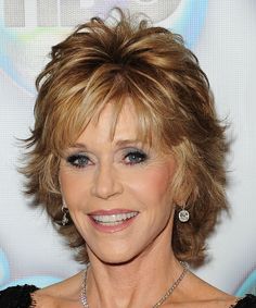 Short+Hair+Feathered+Layered+Hairstyles | Feather Layers Top 5 Short Haircuts For Women To Make You ... Jane Fonda Hairstyles, Short Shag Haircuts, Shaggy Bob, Covering Gray Hair, Jane Seymour