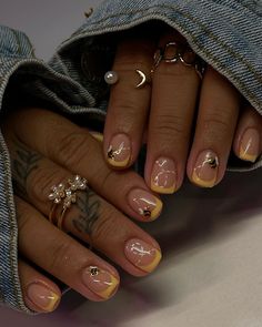 Edith✨️ | GEL-X EDUCATOR | TRAININGS | Brea, CA 📍 (@chibimoon.nails) • Instagram photos and videos Birthday Short Square Nails, Croc Gel Nails, Cute Builder Gel Nails, Short Builder Gel Nails Design, Xs Short Nails, Short Fall Nails Designs, Shellac Nails Natural, Columbia Nails, Gel Designs On Natural Nails