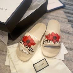 New Gucci Women's Slide Sandals Wpursuit Lth Logo Hawaii Flower Ivory Sz 38 Dm Brand Gucci Style Slide Sandals Color Ivory Closure Slip On Features Print Logo Hawaiia, Printed Flower, Monogram Sides Gucci, Included Dust Bag New With Box Material Sole Rubber Made In Italy Model 631717 Dir00 9522 Designer Slides For Beach And Spring, Designer Slides For Spring Beach Outing, Designer Slides For Spring Vacation, Gucci Leather Slides For Summer, Luxury Beige Slides For Spring, Designer Slides For Vacation In Spring, White Gucci Slip-on Slides, Designer Slip-on Slides For Spring, Gucci Slides For Summer Beach