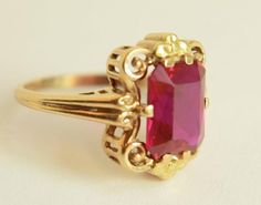 Shiva Ring, Ruby Ring Designs, Ruby Ring Vintage, Engagement Ring Women, Retro Era, Vintage Rose Gold, Real Gold Jewelry