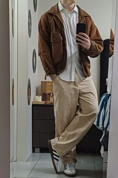 Brown And Beige Men Outfit, Clothes Inspo For Men, Streetwear Casual Male, Man Beige Outfit, Beige Clothes Men, London Aesthetic Outfits Men, Men H&m Outfits, Mens Clothing Styles College, White Beige Outfit Men