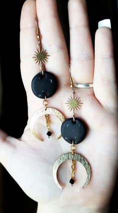 Dark Celestial, Clay Pieces, Diy Jewelry Inspiration, Polymer Earrings, Polymer Clay Jewelry Diy, Polymer Jewelry, Clay Jewelry Diy, Moon Jewelry, Moon Earrings