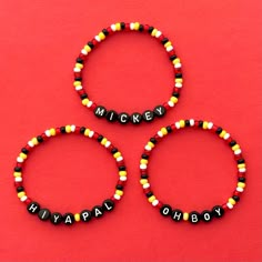 Mickey Mouse Clay Bead Bracelet, Mickey Beaded Bracelet, Disney Themed Friendship Bracelets, Mickey Mouse Beaded Bracelet, Disney World Friendship Bracelet, Disney Clay Bead Bracelets Ideas, Disney Bracelet Ideas, Disney Beaded Bracelet, Disney Friendship Bracelet