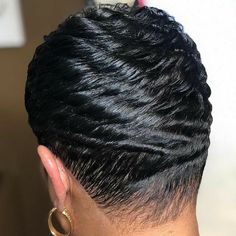 Rihanna Short Haircut, Short Haircuts Black Hair, Short Black Natural Hairstyles, Short Fade Haircut, Short Relaxed Hairstyles, Short Hair Designs, Short Hair Back, Short Shaved Hairstyles