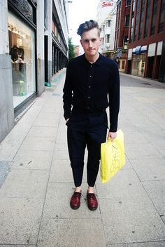 Men Streetstyle, Black Minimal, Fashion Boy, Fashion Menswear, Nice Style, Mens Style, 80s Fashion, Inspiration Mode