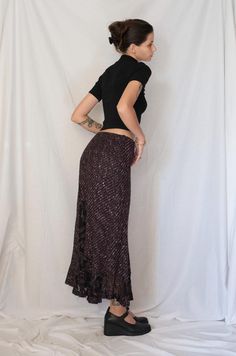 Y2K Knitted Crochet Maxi Skirt in Purple and Black Made in Italy Lined Elasticated waist Amazing quality, so well made  Best shape and fit LOVE Excellent condition Fits : XS-M depending on desired fit, because of the elasticated waist (model wearing XS) (marked size IT 46) Material : 73% acrylic, 10% wool, 10% viscose, 7% polyamide Chic Fitted Purple Maxi Skirt, Purple Relaxed Maxi Skirt With Lining, Purple Relaxed Lined Maxi Skirt, Purple Bohemian Maxi Skirt, Purple Crochet Skirt, Crochet Maxi Skirt, Crochet Maxi, Style Expert, Purple And Black