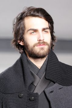 Maison Martin Margiela Fall 2013 Menswear Collection Slideshow on Style.com Mens Messy Hairstyles, Male Haircuts, Short Male, Beard Growth Oil, Men Hairstyle, Male Style