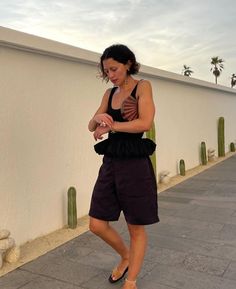 Karla Deras, Short Hair Outfits, Really Short Hair, What To Wear, Fashion Shoes, Short Hair Styles, Outfit Inspirations, Fashion Inspo, Spring Summer