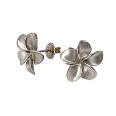 Hawaiian Heirloom Jewelry 14 Karat White Gold Plumeria Flower Earrings from Maui, Hawaii Width: 14mm Weight: 2.33 grams These are stud earrings for pierced ears and solid 14k white gold. If you are going to buy a Hawaiian jewelry then do yourself a favor and get a real one handmade and shipped from Maui, Hawaii. Handmade in Hawaii White Gold Flower-shaped Pierced Earrings, Pierced White Gold Flower Earrings, Nickel-free White Gold Flower-shaped Earrings, Nickel-free White Gold Flower Shaped Earrings, White Gold Flower Shaped Pierced Earrings, Hawaiian Heirloom Jewelry, White Gold Stud Earrings, Heirloom Jewelry, Hawaiian Jewelry