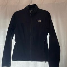 Black Fleece, Like Brand New. The North Face Long Sleeve Fleece Jacket For Fall, Black Fleece Jacket For Fall Layering, Black Fleece Jacket For Winter Layering, The North Face Fleece Jacket With Long Sleeves, The North Face Long Sleeve Fleece Jacket, The North Face Long Sleeve Winter Fleece Jacket, The North Face Fleece Jacket With Fleece Lining, Sporty Long Sleeve North Face Fleece Jacket, Sporty Long Sleeve Outerwear By The North Face