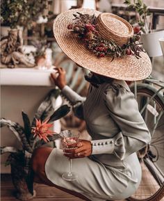 Faceless Pics, Mode Shoes, Photographie Portrait Inspiration, Black Femininity, Fashion Vintage, Look Chic, Straw Hat, African Fashion, Vision Board