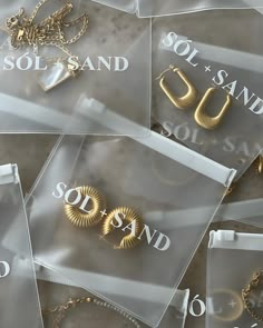 Gold, jewellery, moody, affordable fashion, aesthetic, flatlay, Mother’s Day gift Jewel Packaging Ideas, Jewellery Packaging Ideas Business, Jewelry Packaging Ideas, Jewelry Store Branding, Jewelry Mood Board